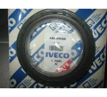 САЛЬНИК КОЛЕНВАЛА ПЕРЕД IVECO EUROCARGO 70*100*12.5/16 CO12029817B