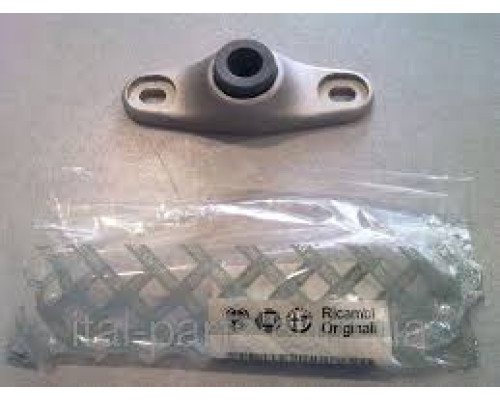 ФИКСАТОР БОК. ДВЕРИ (гнездо) DOBLO 51716883